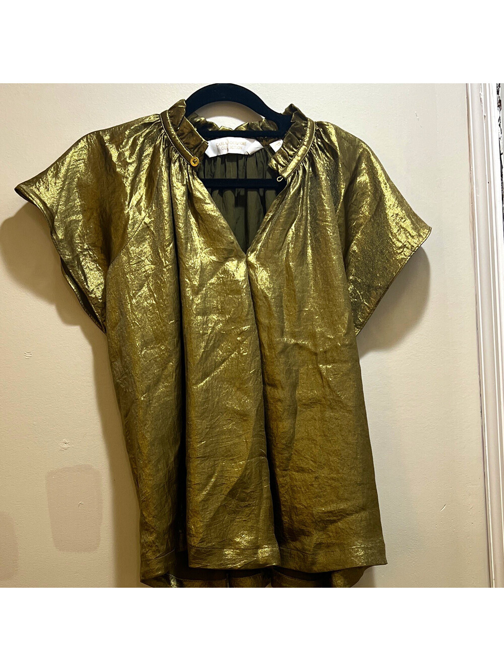 Carla Rockmore Collection Womens XS Gold Satin Shift Dress V-Neck Button Short